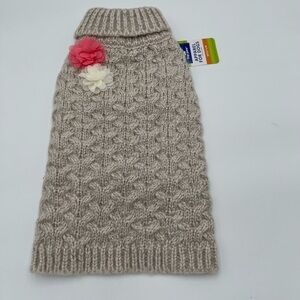 Top Paw Taupe/Silver Cable Knit Dog Sweater with Flowers Medium NWT